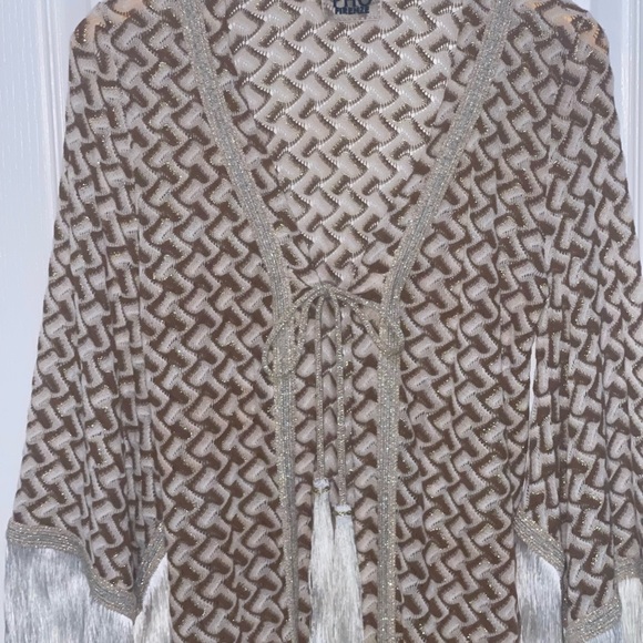 PHO FIRENZE Florence Lace Kimono Fringes Elegant White and Gold Swim Coverup - Picture 3 of 9